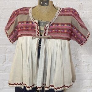 NWT Winter Lennon Red Cream Boho Babydoll Short Sleeve Tie Front Relaxed Fit Top